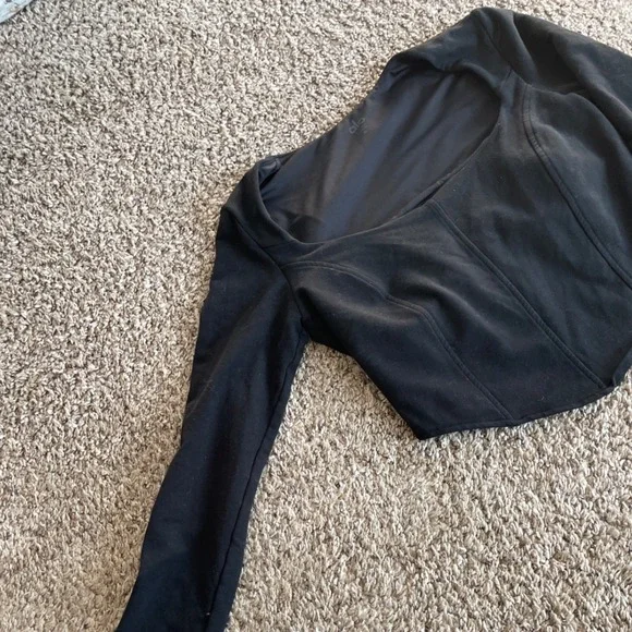 Alo Yoga Womens Black Long Sleeve Corset Top Square Neck Curved Hem Medium - Picture 4 of 9